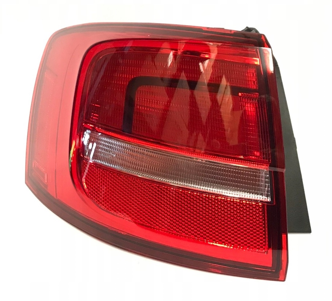 FARO TRASERO EXTERNO IZQ. -TYC-
