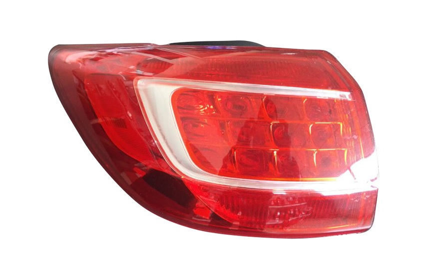 FARO TRASERO EXTERNO IZQ. 2012-14 -TYC-