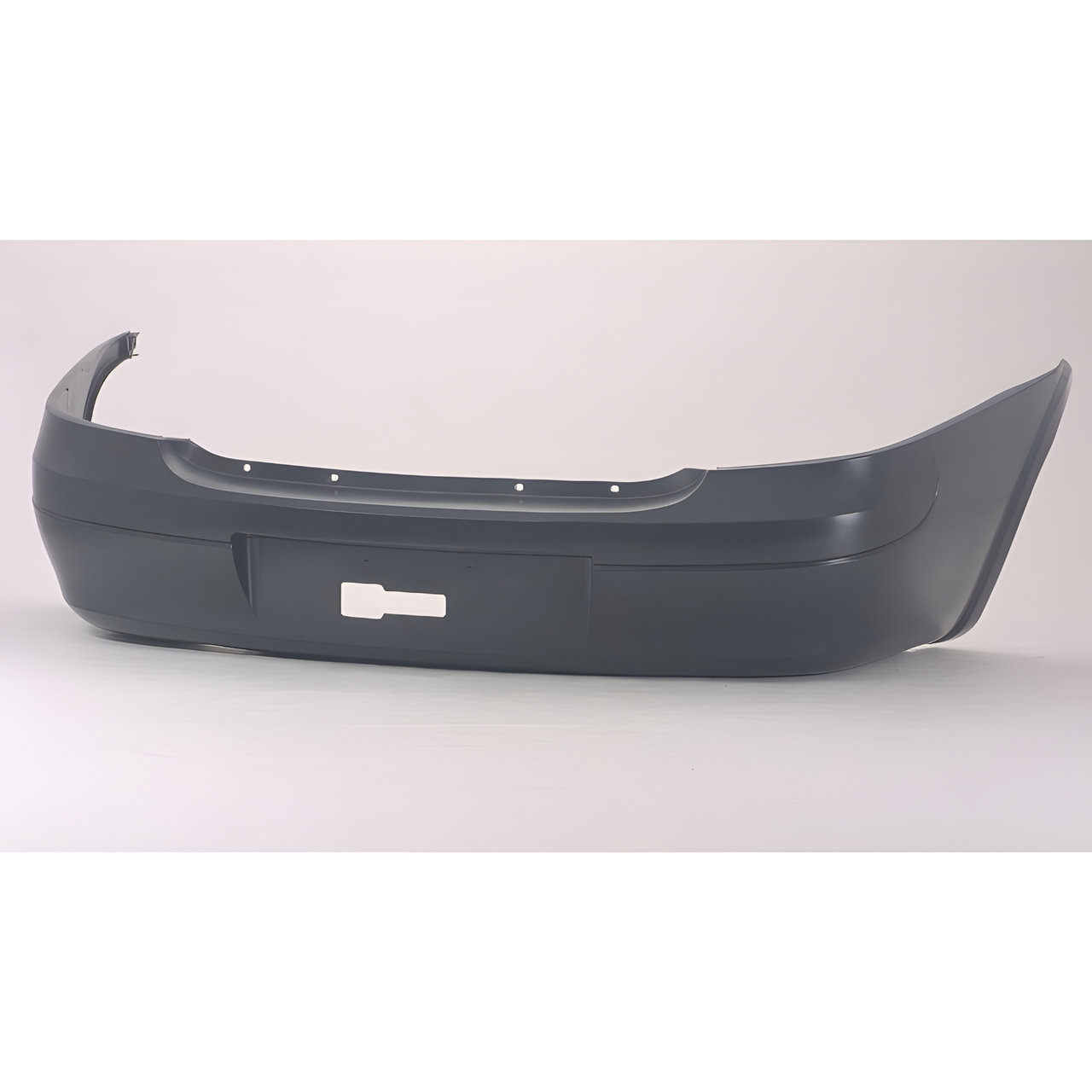 PARAGOLPE TRAS. NEGRO LISO (SEDAN)
