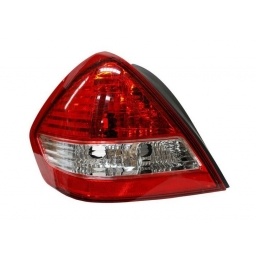 FARO TRASERO IZQ. (SEDAN) -TYC-