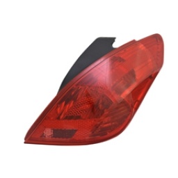 FARO TRASERO DER. HATCH-BACK 5 PUERTAS -TYC-
