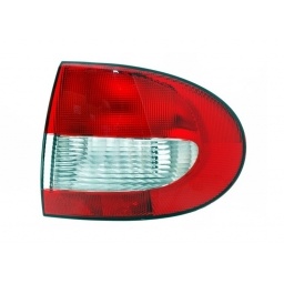 FARO TRASERO IZQ. EXTERIOR SEDAN 4 PUERTAS -TYC-