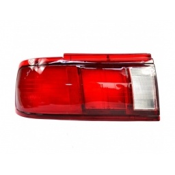 FARO TRASERO IZQ. BICOLOR -TYC-