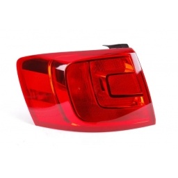 FARO TRASERO EXTERNO IZQ. SE�ALERO ROJO -TYC-